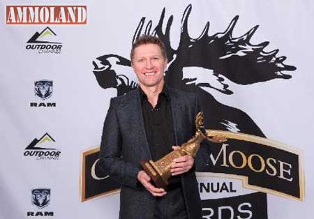 Craig Morgan Honored With Humanitarian Award