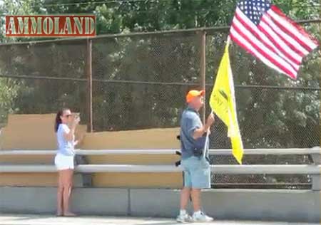 Brandon Howard Protest Obama while open carrying his AR15 in Virginia