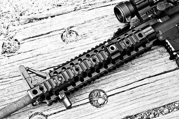 CENTURION ARMS – AR-15 C4 Free Float RAIL : http://goo.gl/auyNOA