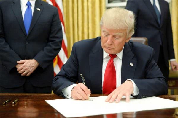 Donald Trump Signs