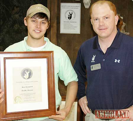 Bradley Bennett (left) received his Deer Steward Level I certificate from QDMA CEO Brian Murphy in 2008. Bradley was a Deer Steward scholarship winner while he was an undergraduate wildlife student at the University of Georgia. He has since gone on to a career in wildlife management.