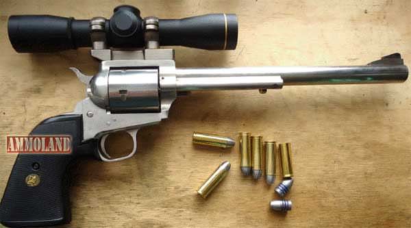 Freedom Arms 454 Casull with Leupold Scope - img: by Bob Shell