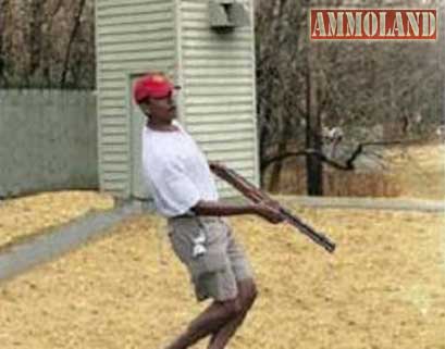 Fake picture of Obama Skeet Shooting