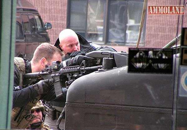 NY SWAT Cop Ridiculed After He’s Pictured with Eotech Rifle Sight on Backwards