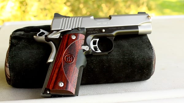 Crimson Trace 1911 Full-Size Master Series Rosewood Finish Laser Grips