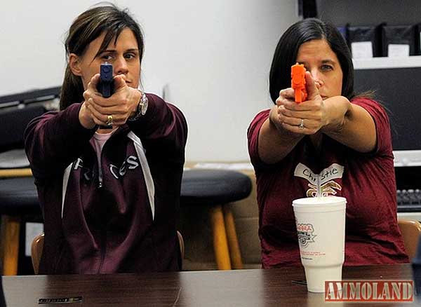 Women with Guns Women with Guns