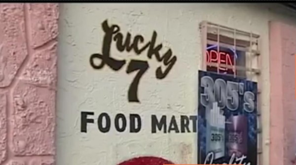 Fl Robber Lucky 7 wall