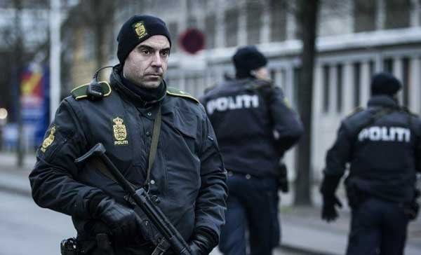 Denmark Police Kill Terrorist in Gun Fight