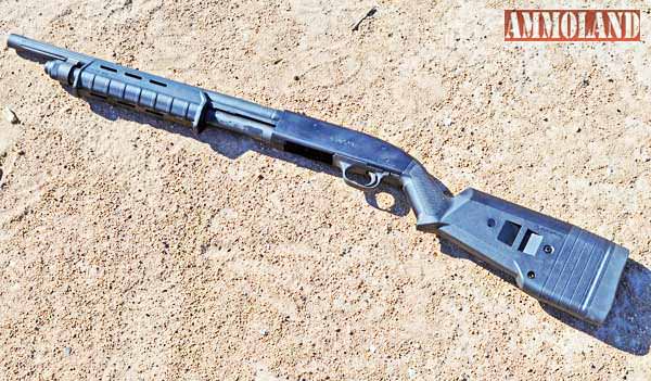 mossberg 590a1 shotgun + magpul furniture = radical riot gun