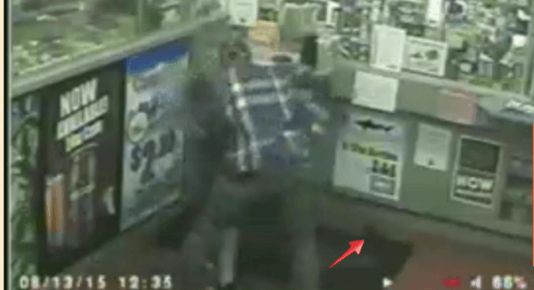 Pistol on floor in Philadelphia CCW attack 05:45:10 Pistol on floor in Philadelphia CCW attack 05:45:10