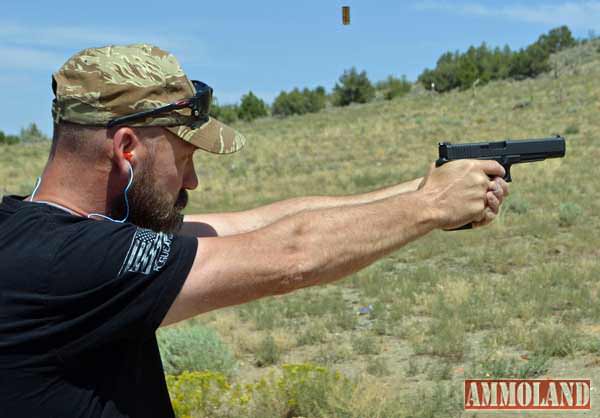 Tim shooting the Glock G40 Gen4 Glockzilla