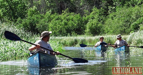 Veterans Reach Mid-Point Paddling the Mighty Mississippi