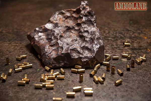 Cabot Guns to Debut Pistol Set Built from Meteorit