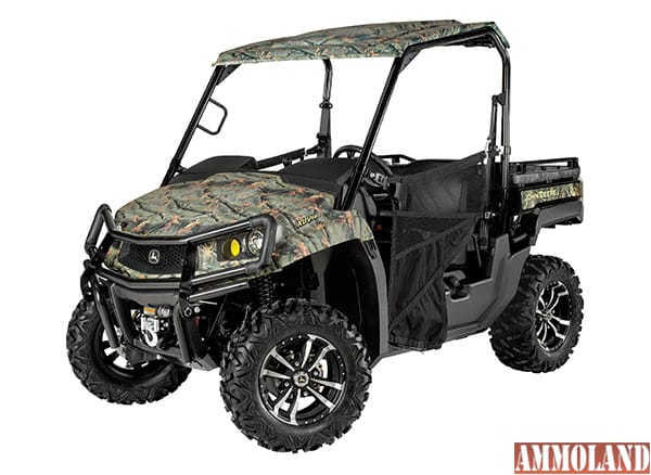 John Deere Gator XUV590i in Realtree Xtra