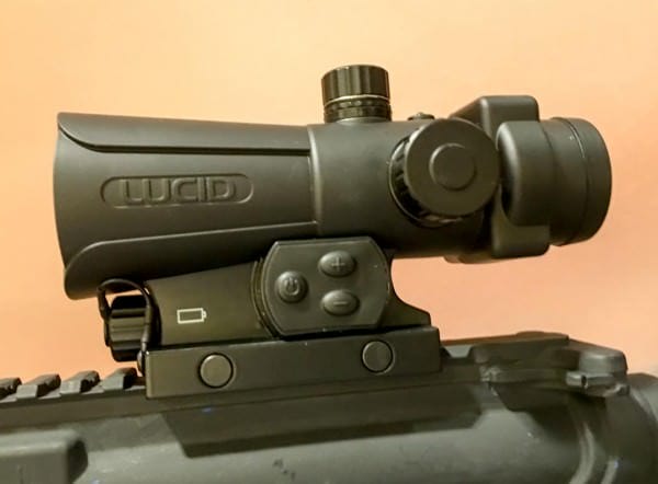 Note the rubberized coating on this Lucid Optics HD7 red dot sight. : https://tiny.cc/vmf28x