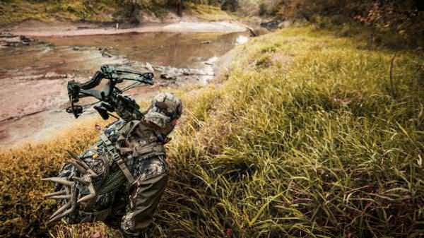 Break The Rules With The Barnett Razr & Razr Ice Crossbows Crossbow Hunter