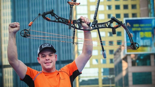 Mike SCHLOESSER (NED) after clinching the World Cup Gold Medal and World Record for Compound Men (Photo credit: Dean Alberga)