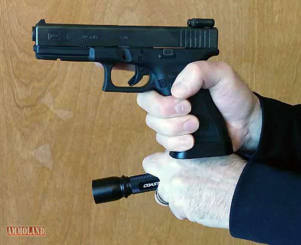 Harries Gun &amp; Flashlight Handling Technique SureFire Hybrid