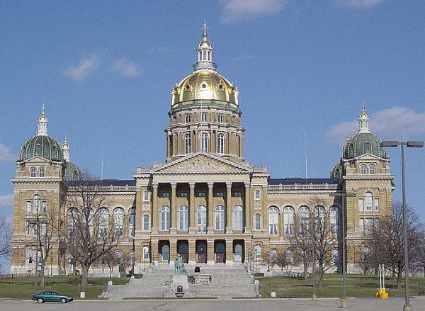 Iowa Legislature moves Toward Right to Arms Constitutional Amendment