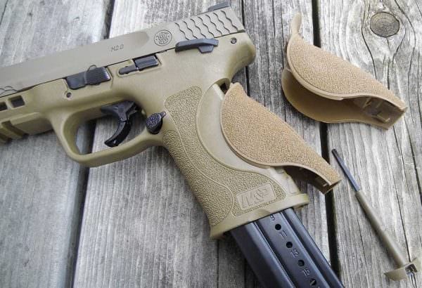 The 2.0 comes with four unique palm swell inserts to allow for a customized and ergonomic fit to the individual shooter.