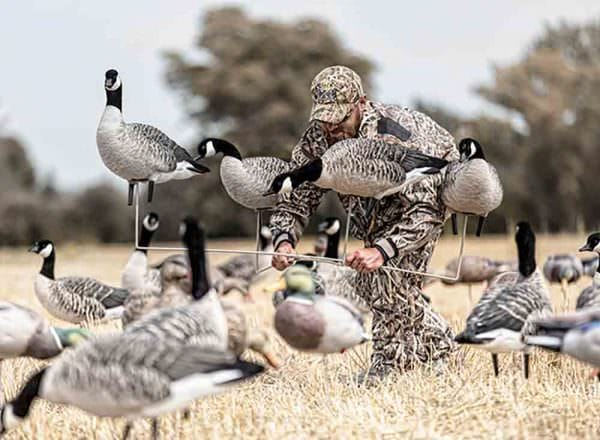 New X-Stand from Avian-X helps waterfowl field hunters set and pickup decoy spreads faster than ever