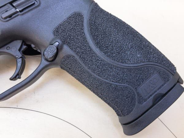 The Smith & Wesson’s M&P 45 M2.0 Handgun grip texture is aggressive - this gun won't move around while you shoot.