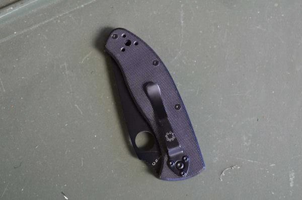 Aligning the knife in your pocket is all a matter of personal preference and too many custom makers as well as production companies only give you one option