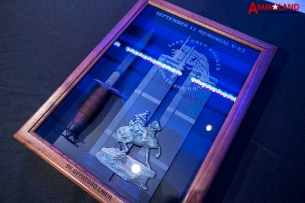 Case Knives World Trade Center Steel V-42 Dagger Case Knives World Trade Center Steel V-42 Dagger