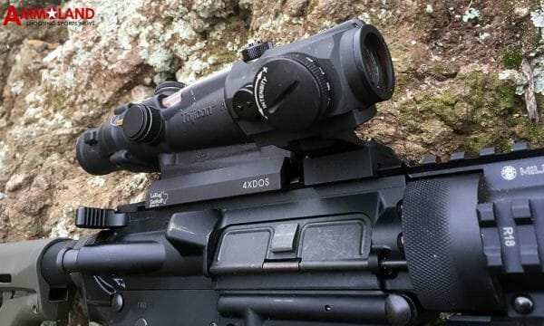 Best Coyote Hunting Optics Set Up for Your AR Rifles