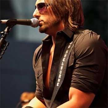 J.D. Shelburne in Concert