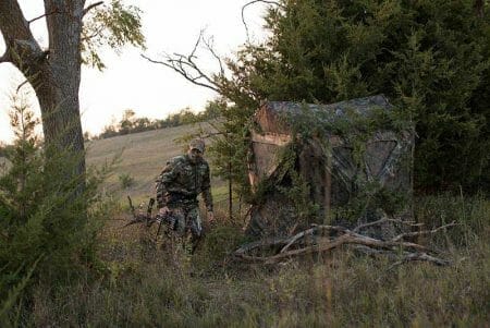 AMERISTEP Ground Blind Hunting