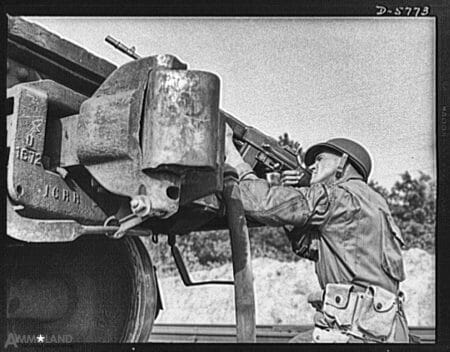 Leatherneck Trains With The Browning Automatic Rifle