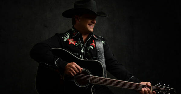 Singer, Shane Owens ~ 'Keeping It Country' Interview