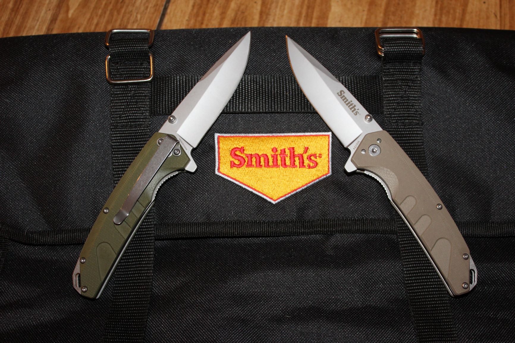 https://www.ammoland.com/wp-content/uploads/2019/04/SMITHS-RALLY-KNIVES.jpg