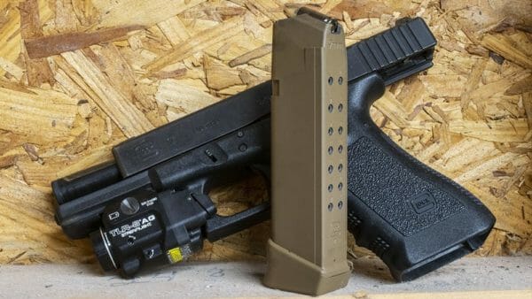 AMELIORER SA SELF-DEFENSE : GLOCK 17 NOIR D'ENTRAINEMENT