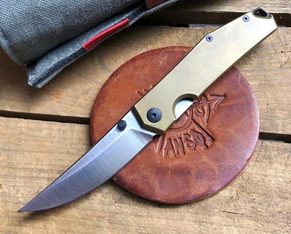 GiantMouse Clyde Brass