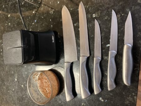 With the Smith's Mesa Electric Sharpener I was able to sharpen all of these dull kitchen knives in a hot second.