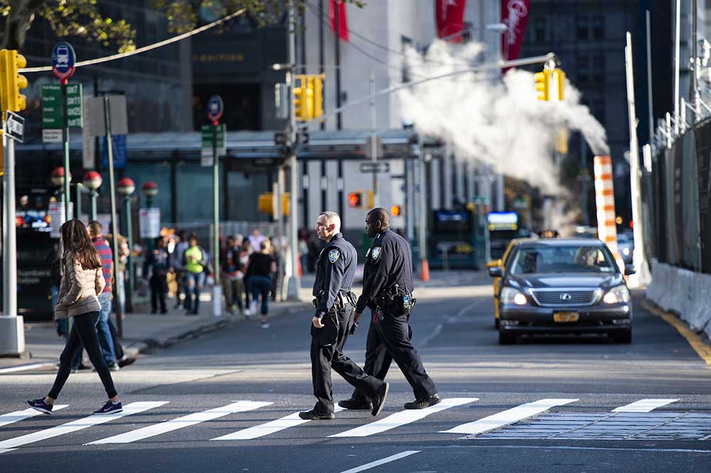 De Blasio Barks That People Don&acirc;t Need Handguns; They Have The Police - Part 3