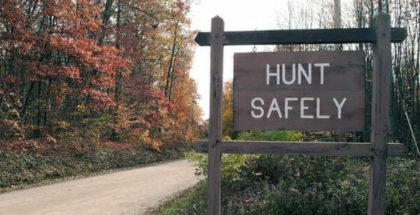 hunter-safety-safley-iStock-Althom-871024318.jpg