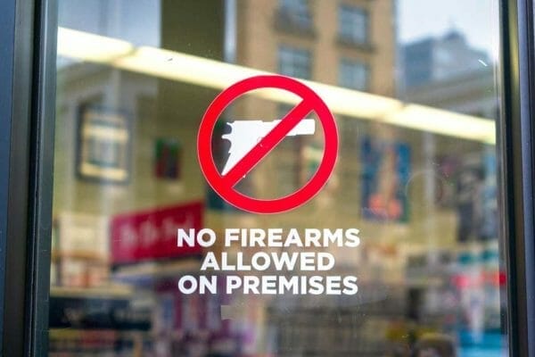 No Guns Sign iStock-1195632653