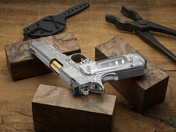 Cabot Guns Damascus Ultimate Carry 1911