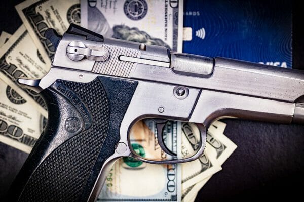 SW5905 gun money credit card