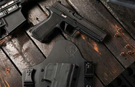 CrossBreed Sig P320-XTEN Holster