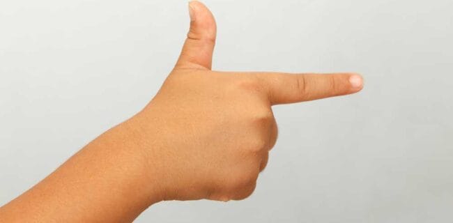 finger guns iStock-35mmf2 889122004