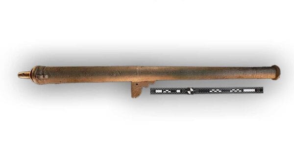 The rampart gun part of the Francisco Vázquez de Coronado expedition found in southern Arizona. Credit: Deni J. Seymour