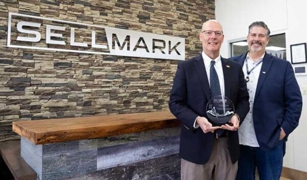 NRA CEO Doug Hamlin Visits Sellmark Headquarters to Receive the Sellmark Heritage Award