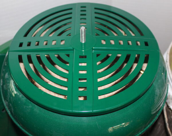 RCBS-case-cleaning-vib-slotted-top