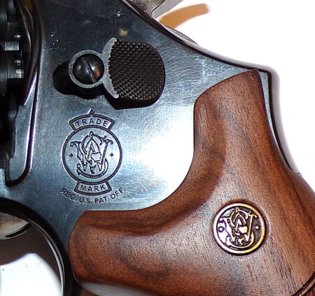 S&W-Classic-19-logos