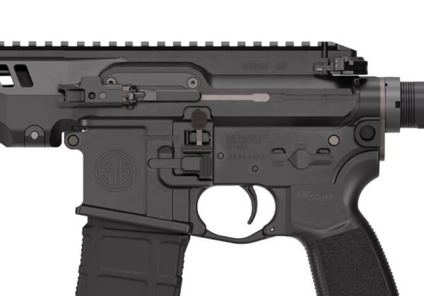 SIG516 G3 features rear and side non-reciprocating charging handle.