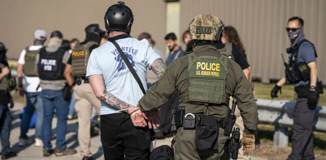 Secretary of Homeland Security Kristi Noem, not shown, visits with U.S. Immigration and Customs Enforcement officers at the ICE facility in Chicago to observe enforcement operations, Oct. 3, 2025. (DHS photo by Tia Dufour/Released)
